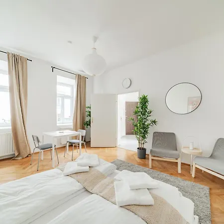 Urbane Kleine Unterkunft Vienna Exterior photo